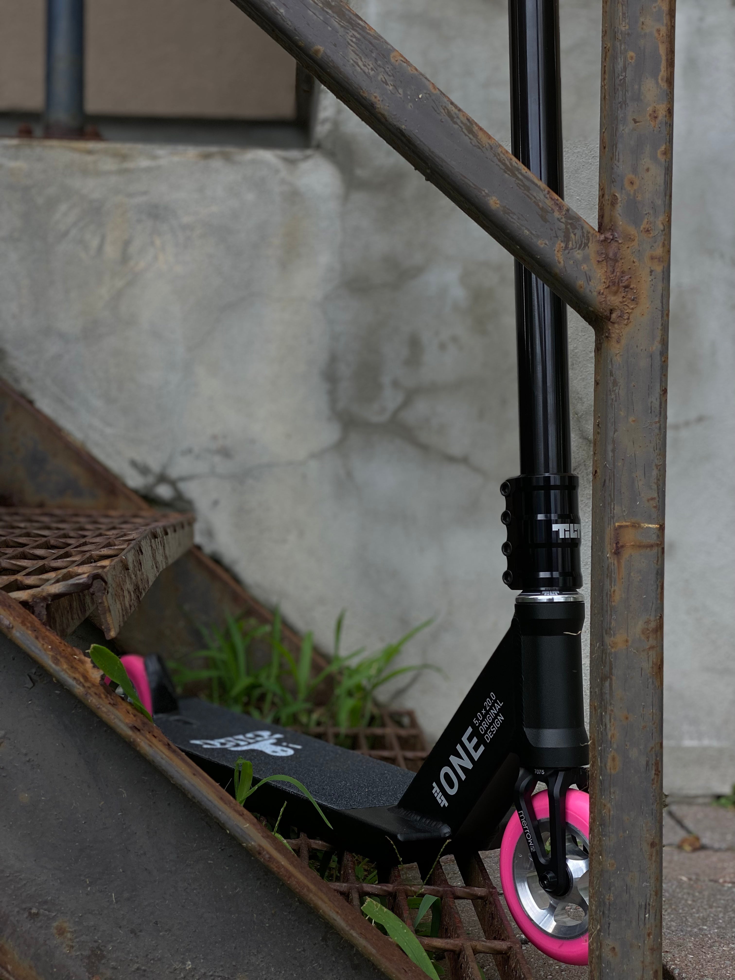 Custom Tilt Build with Ti Bars