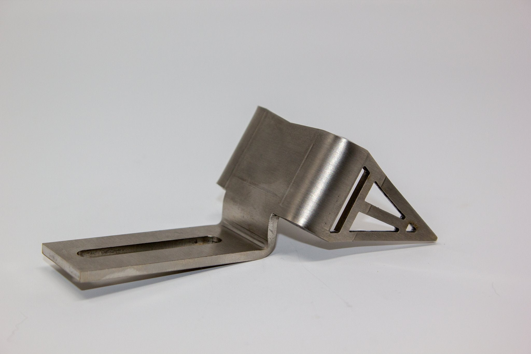 TRYNYTY Manta Fender