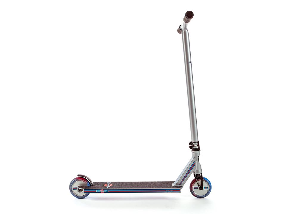 Lucky Cody Flom Signature Complete